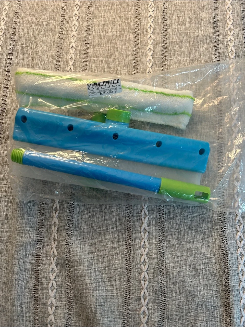 Window Squeegee and Microfiber Scrubber Set - Blue & Green